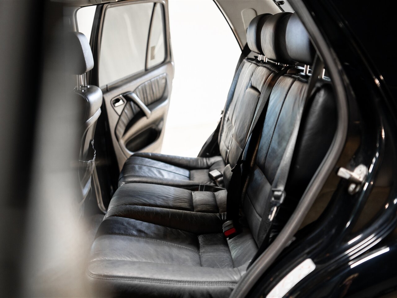 2001 Mercedes-Benz ML 55 AMG - Photo 30 - Peoria, IL 61615