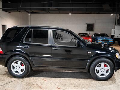 2001 Mercedes-Benz ML 55 AMG - Photo 10 - Peoria, IL 61615