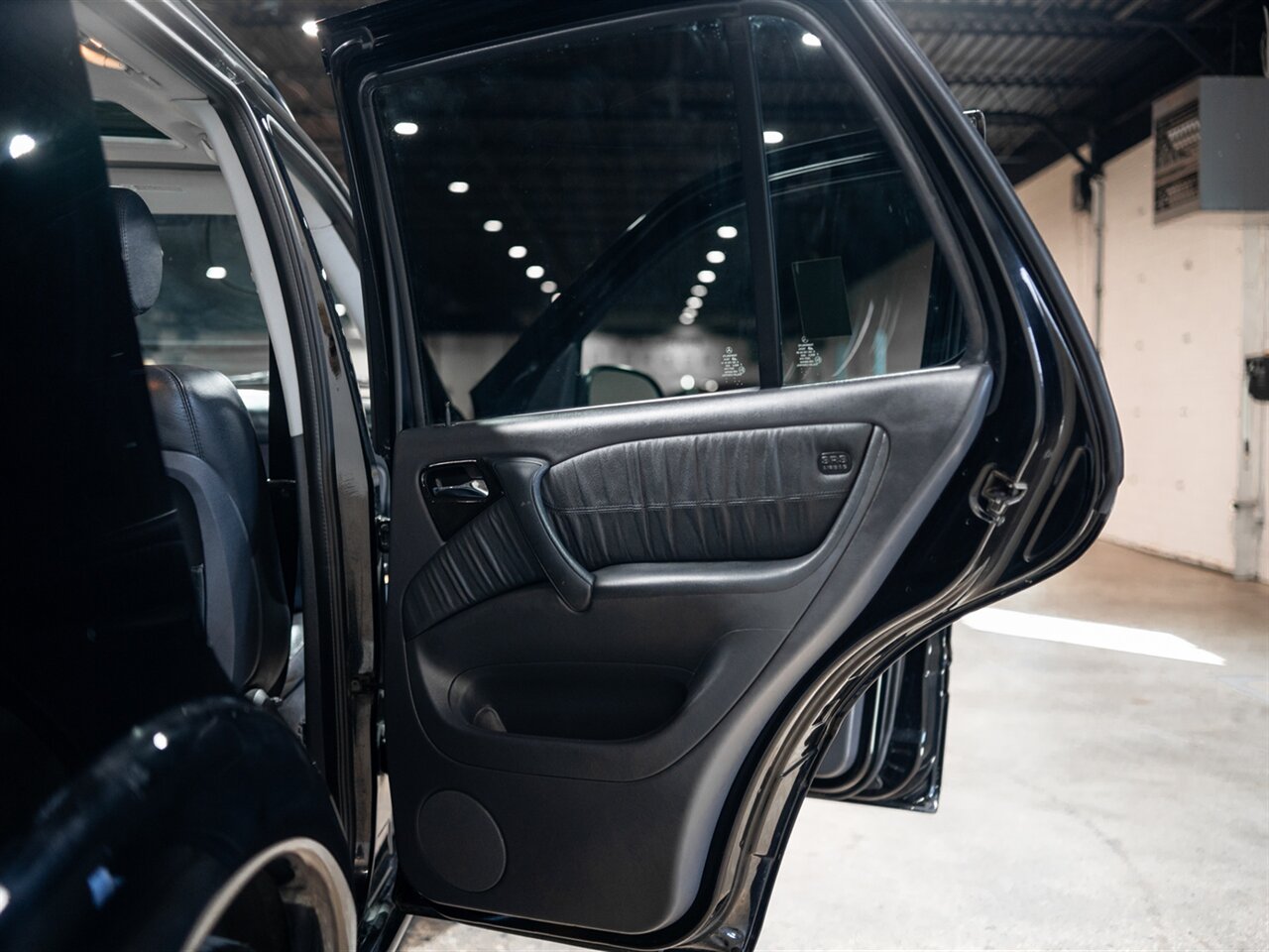 2001 Mercedes-Benz ML 55 AMG - Photo 41 - Peoria, IL 61615