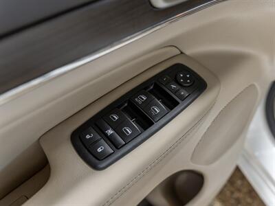 2015 Jeep Grand Cherokee Overland - Photo 29 - Peoria, IL 61615