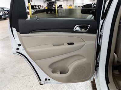 2015 Jeep Grand Cherokee Overland - Photo 37 - Peoria, IL 61615