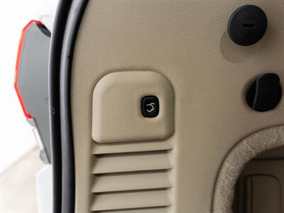 2015 Jeep Grand Cherokee Overland - Photo 32 - Peoria, IL 61615
