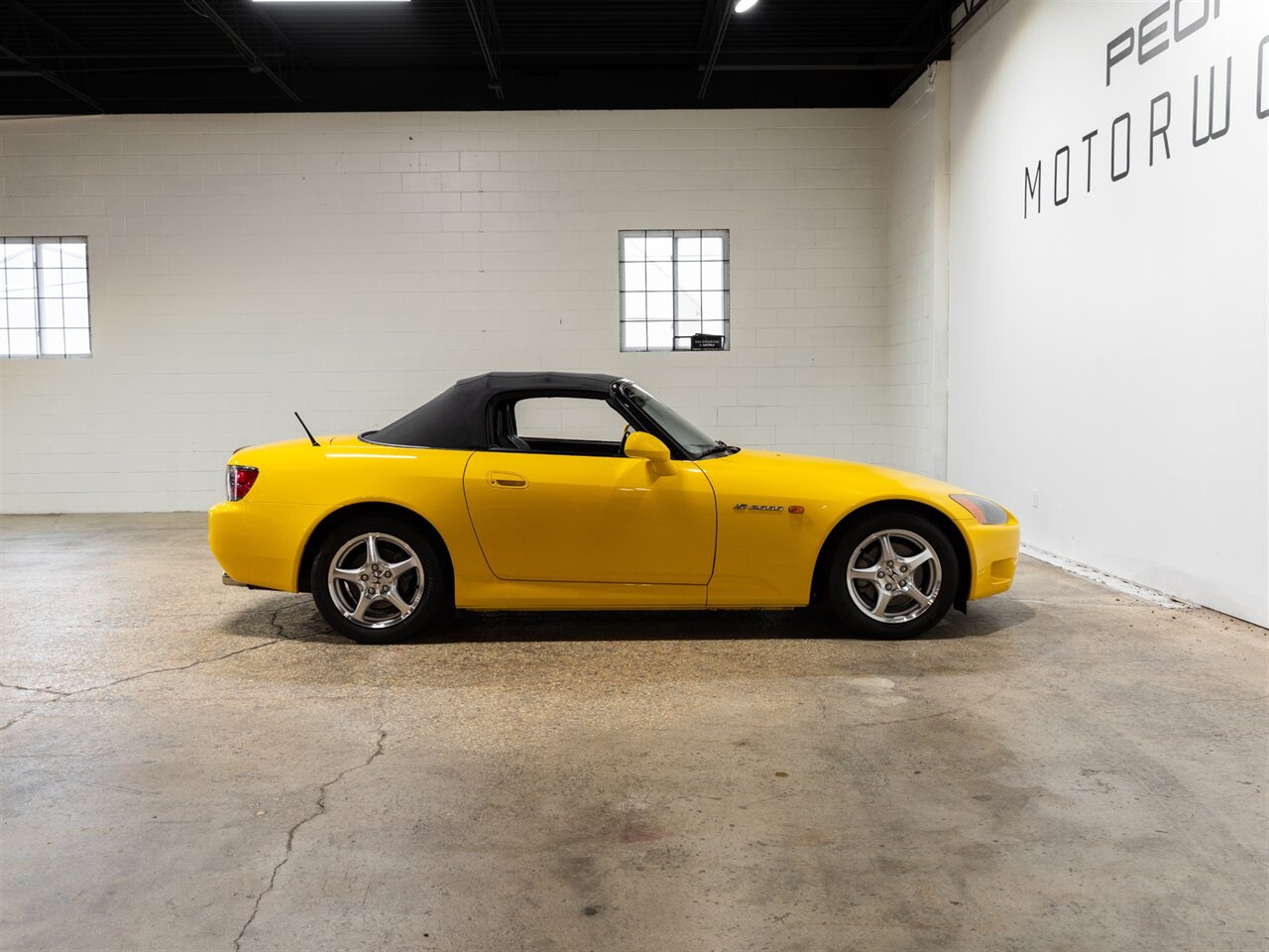 2001 Honda S2000   - Photo 7 - Peoria, IL 61615