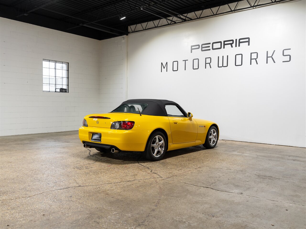 2001 Honda S2000   - Photo 9 - Peoria, IL 61615