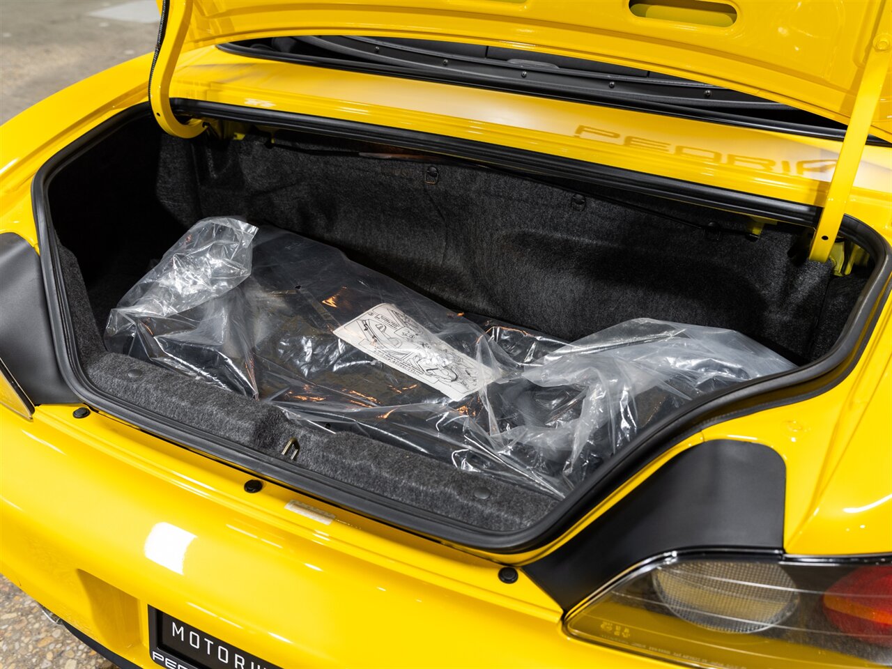 2001 Honda S2000   - Photo 17 - Peoria, IL 61615
