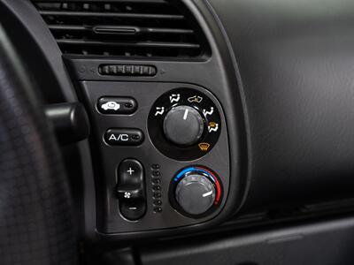 2001 Honda S2000   - Photo 25 - Peoria, IL 61615