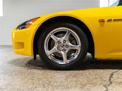 2001 Honda S2000   - Photo 11 - Peoria, IL 61615
