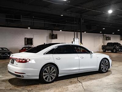 2023 Audi A8 L quattro 55 TFSI   - Photo 8 - Peoria, IL 61615