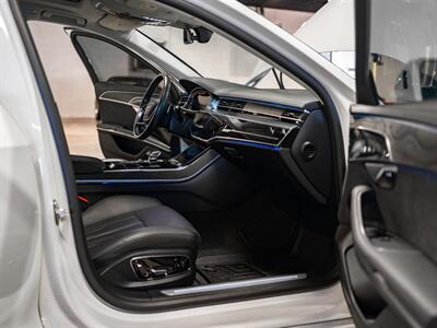 2023 Audi A8 L quattro 55 TFSI   - Photo 39 - Peoria, IL 61615