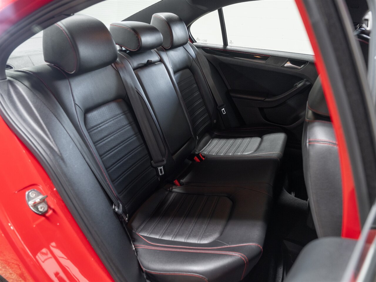 2017 Volkswagen Jetta 2.0T GLI - Photo 20 - Peoria, IL 61615
