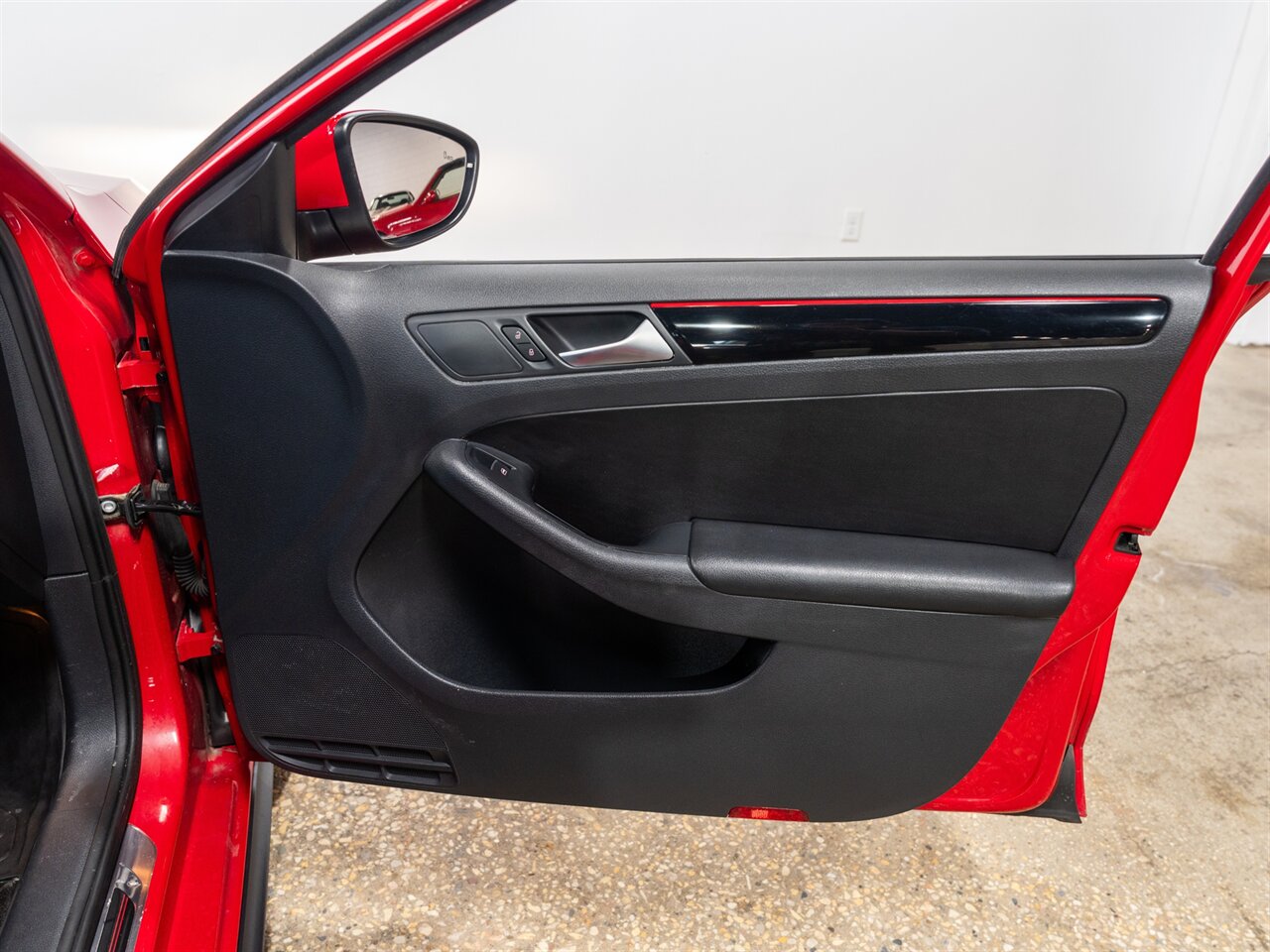 2017 Volkswagen Jetta 2.0T GLI - Photo 16 - Peoria, IL 61615