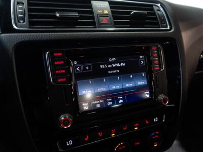 2017 Volkswagen Jetta 2.0T GLI - Photo 25 - Peoria, IL 61615