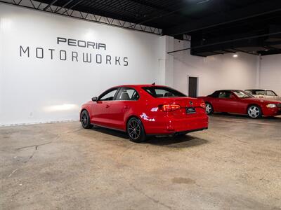2017 Volkswagen Jetta 2.0T GLI - Photo 4 - Peoria, IL 61615