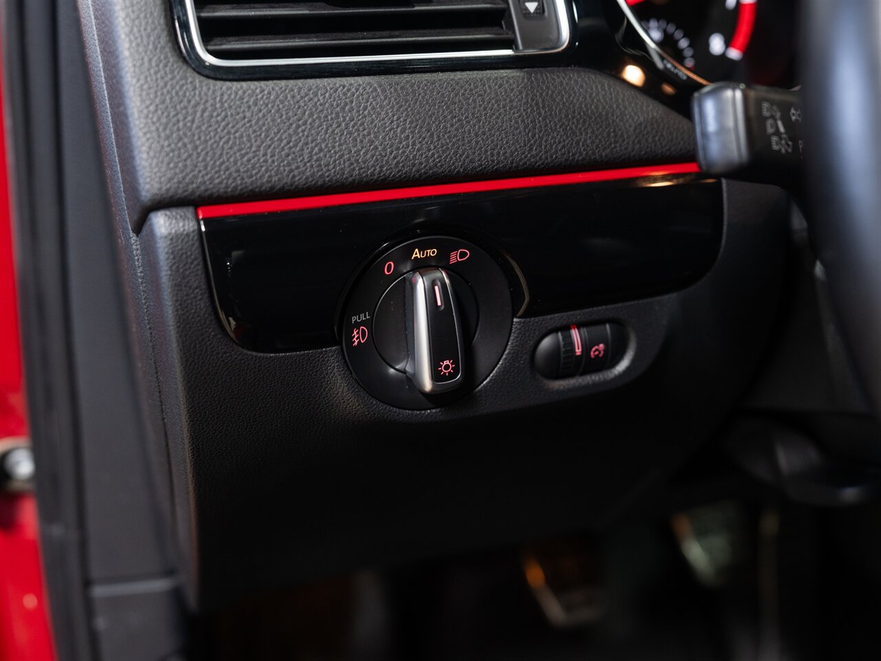 2017 Volkswagen Jetta 2.0T GLI - Photo 18 - Peoria, IL 61615