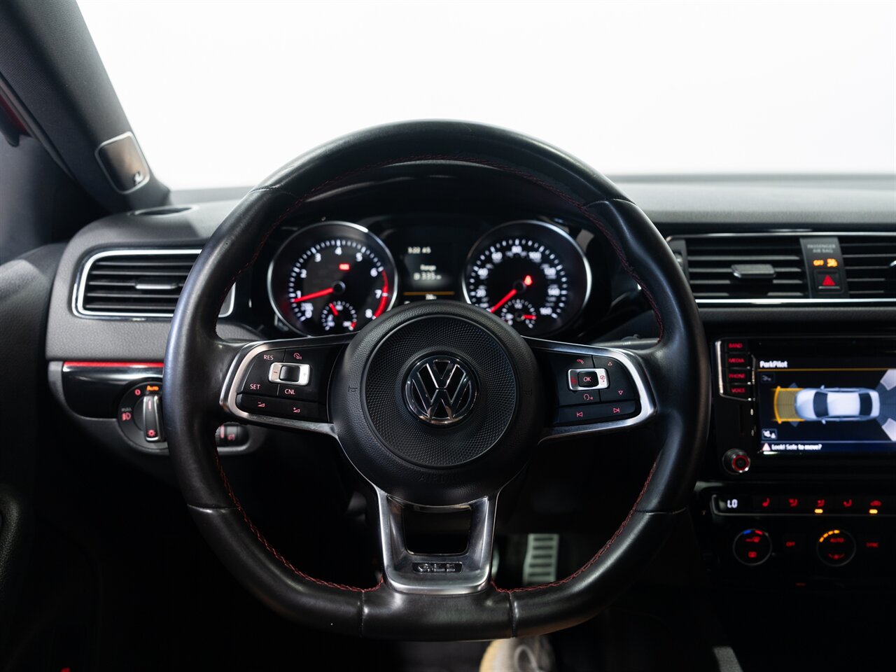2017 Volkswagen Jetta 2.0T GLI - Photo 17 - Peoria, IL 61615