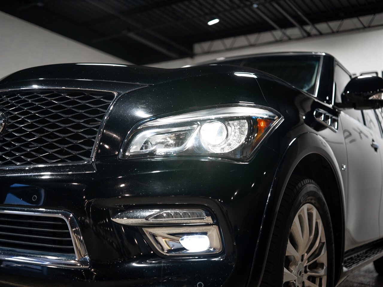 2015 INFINITI QX80 7-Passenger - Photo 33 - Peoria, IL 61615