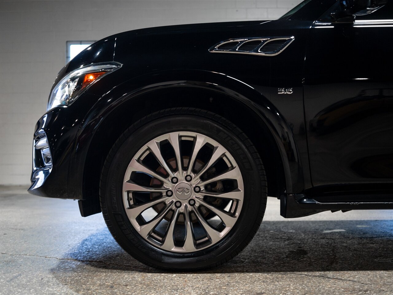 2015 INFINITI QX80 7-Passenger - Photo 10 - Peoria, IL 61615