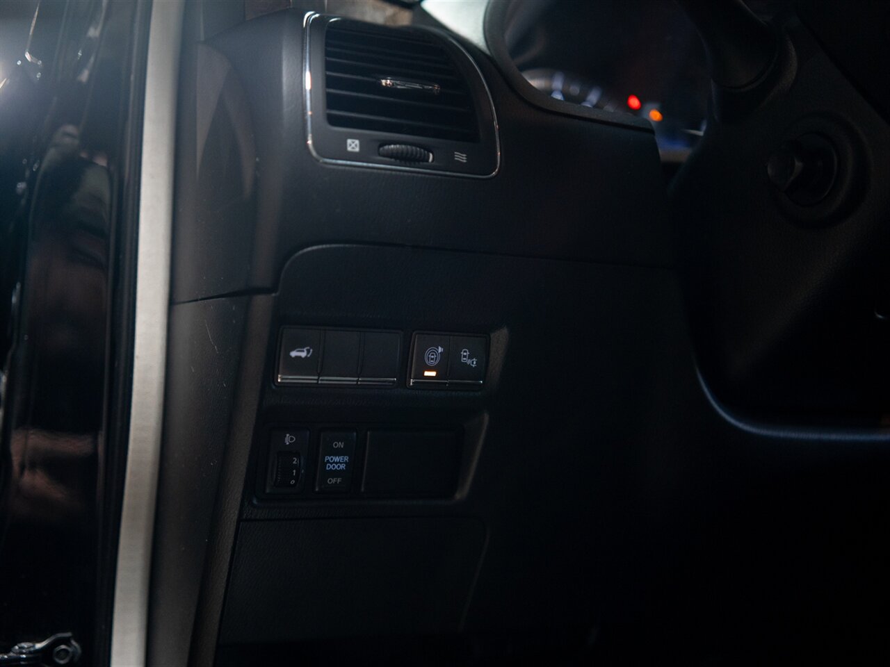 2015 INFINITI QX80 7-Passenger - Photo 39 - Peoria, IL 61615