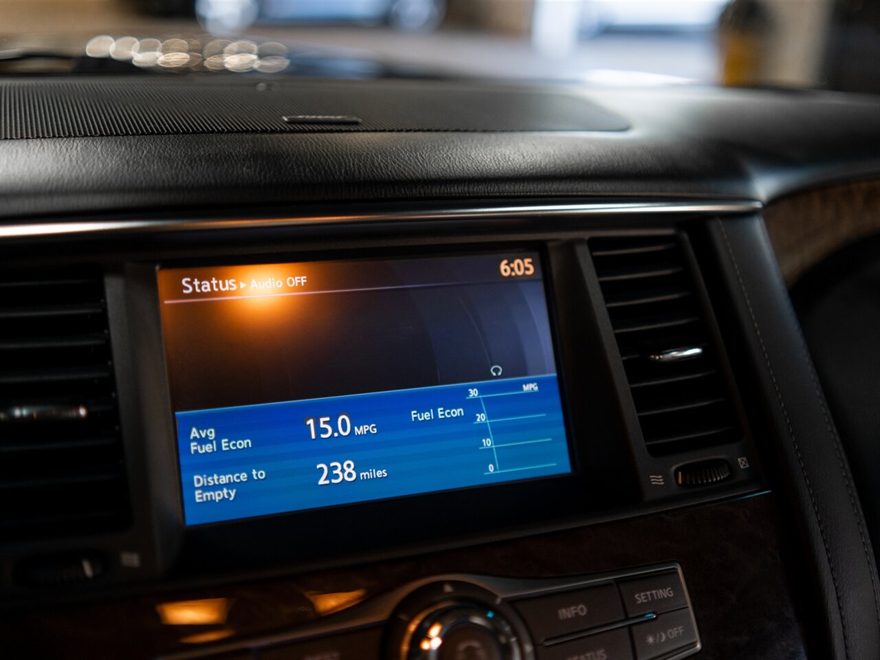 2015 INFINITI QX80 7-Passenger - Photo 26 - Peoria, IL 61615