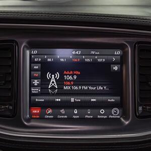 2020 Dodge Challenger R/T Scat Pack   - Photo 24 - Peoria, IL 61615