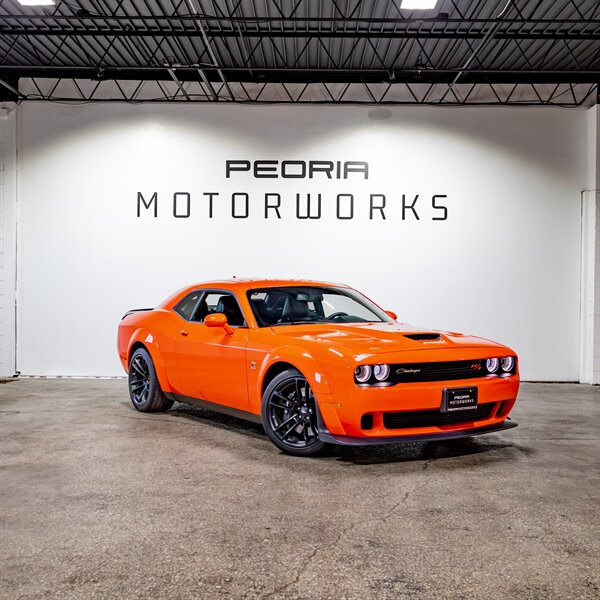 2020 Dodge Challenger R/T Scat Pack - Photo 1 - Peoria, IL 61615