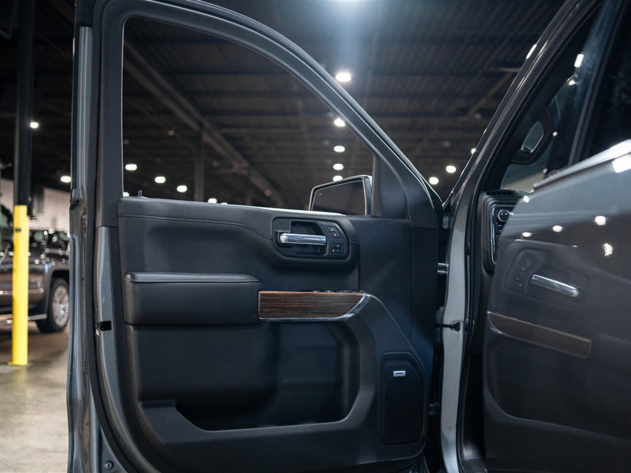 2021 Chevrolet Silverado 1500 High Country   - Photo 41 - Peoria, IL 61615