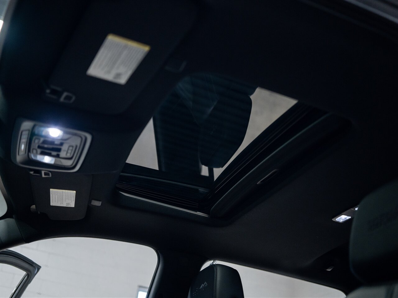 2021 Chevrolet Silverado 1500 High Country   - Photo 21 - Peoria, IL 61615