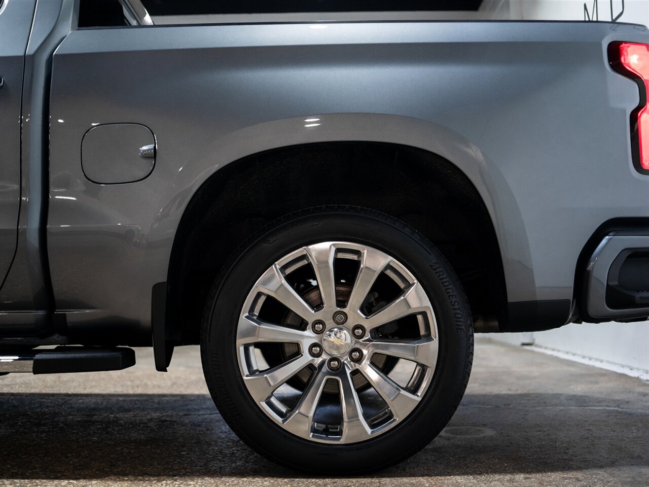 2021 Chevrolet Silverado 1500 High Country   - Photo 13 - Peoria, IL 61615