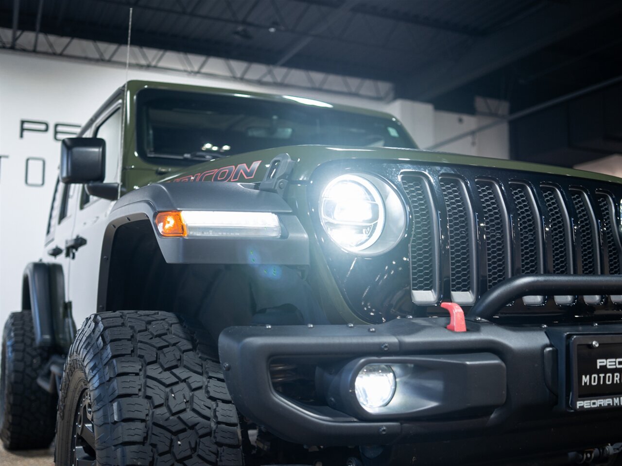 2020 Jeep Wrangler Unlimited Rubicon Recon - Photo 14 - Peoria, IL 61615