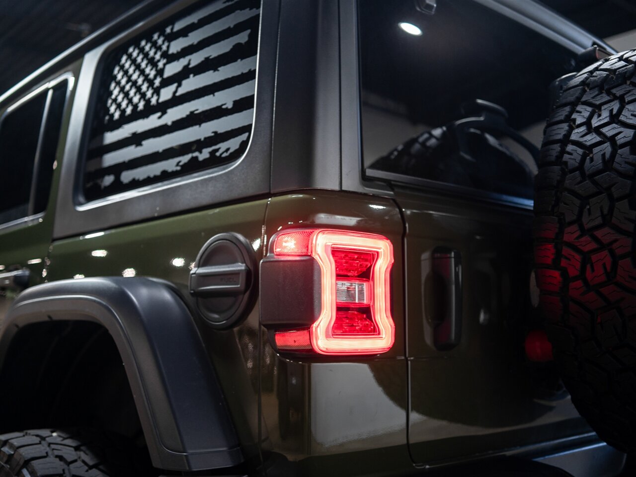 2020 Jeep Wrangler Unlimited Rubicon Recon - Photo 10 - Peoria, IL 61615