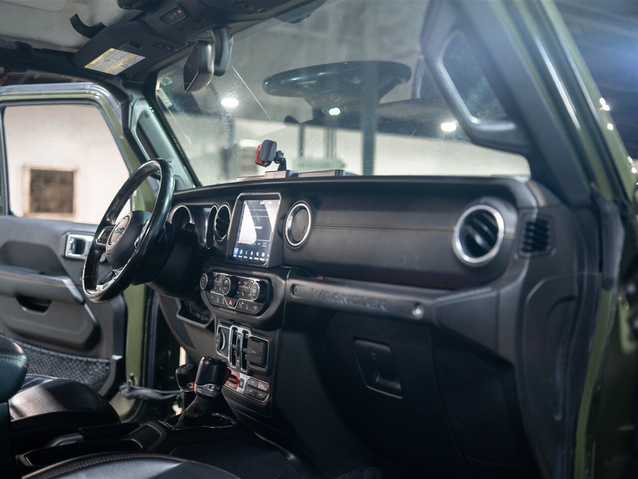 2020 Jeep Wrangler Unlimited Rubicon Recon - Photo 25 - Peoria, IL 61615