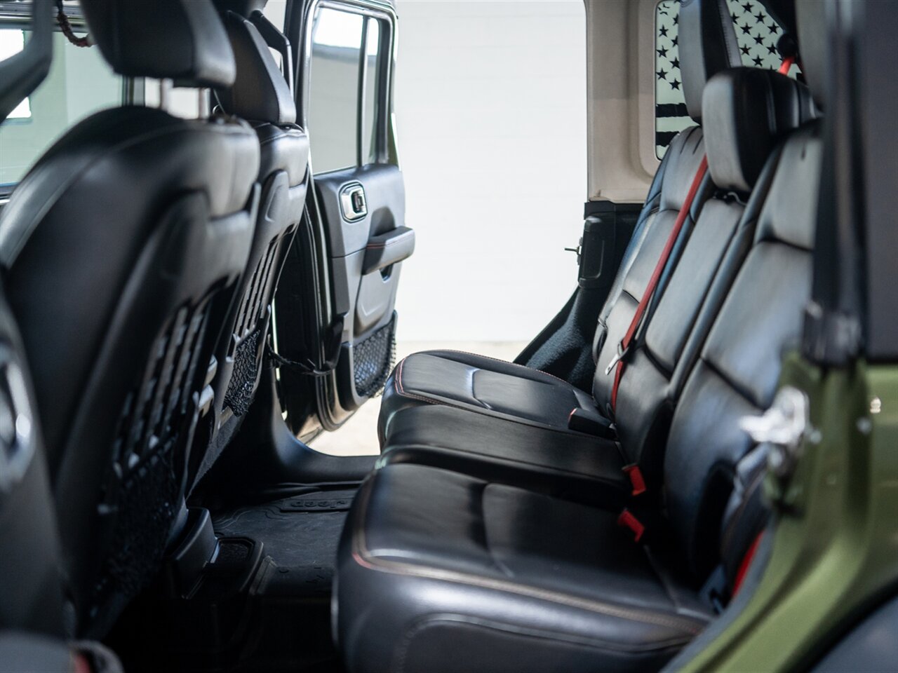 2020 Jeep Wrangler Unlimited Rubicon Recon - Photo 29 - Peoria, IL 61615