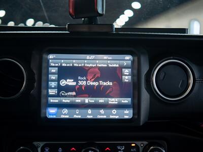 2020 Jeep Wrangler Unlimited Rubicon Recon - Photo 24 - Peoria, IL 61615