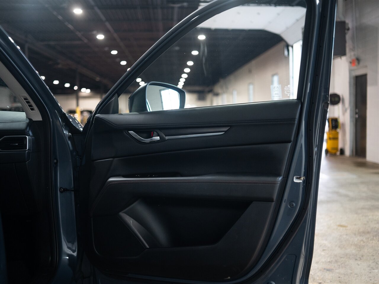 2022 Mazda CX-5 2.5 S Carbon Edition - Photo 35 - Peoria, IL 61615