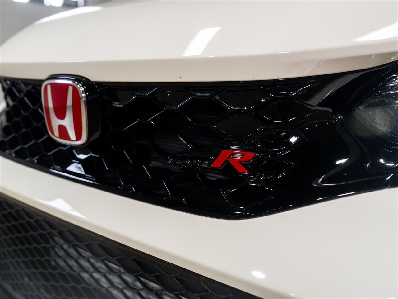 2023 Honda Civic Type R - Photo 14 - Peoria, IL 61615