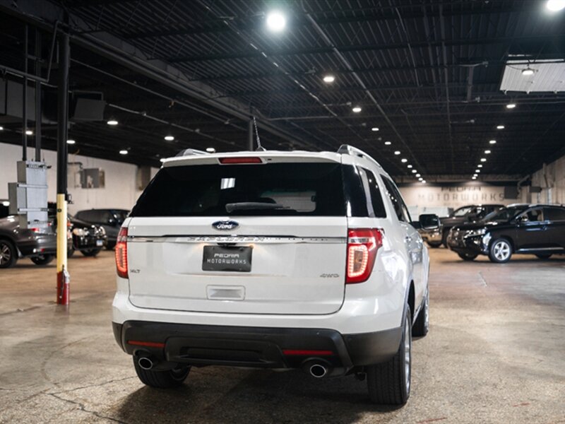 2013 Ford Explorer XLT photo 10