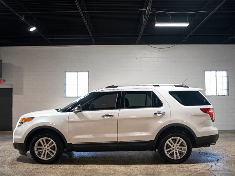2013 Ford Explorer XLT photo 4