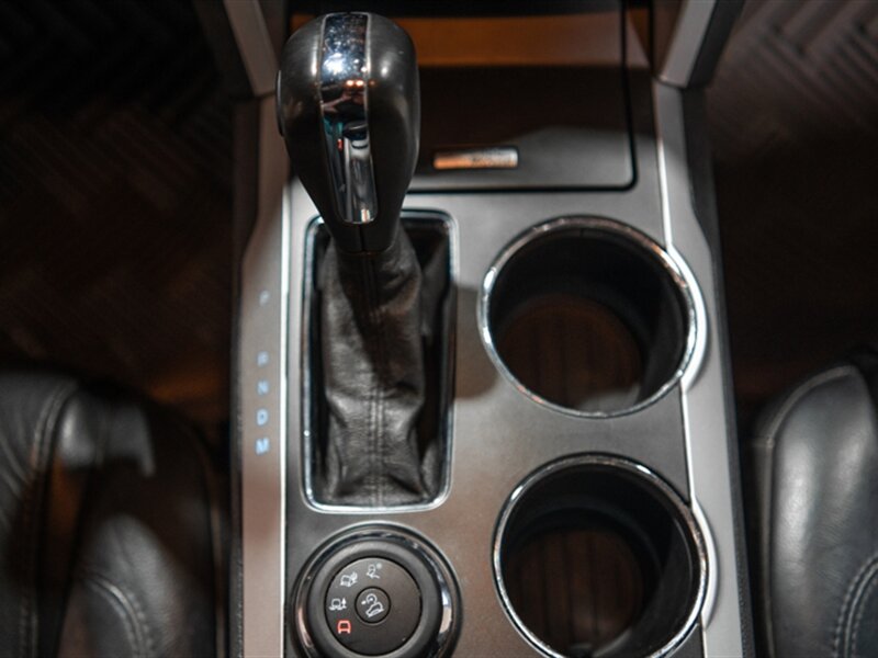 2013 Ford Explorer XLT photo 19