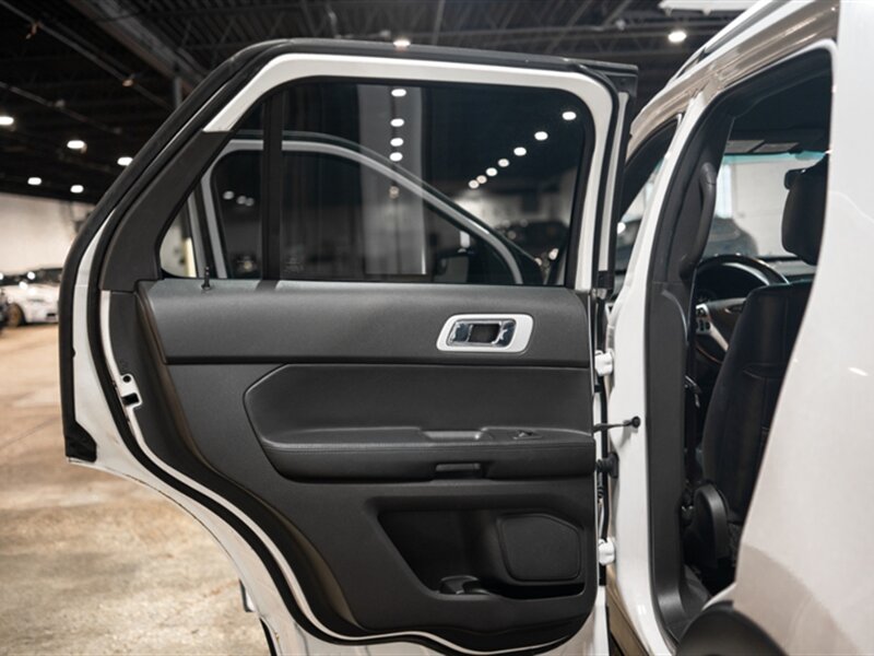 2013 Ford Explorer XLT photo 22
