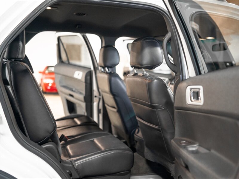 2013 Ford Explorer XLT photo 26