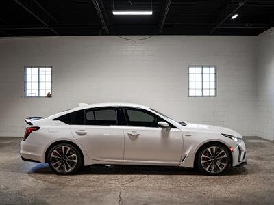 2022 Cadillac CT5-V Blackwing   - Photo 5 - Peoria, IL 61615