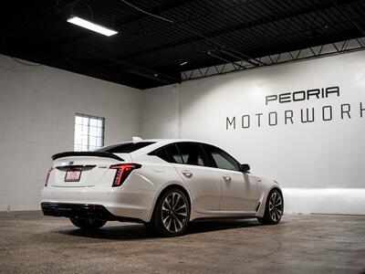 2022 Cadillac CT5-V Blackwing   - Photo 8 - Peoria, IL 61615