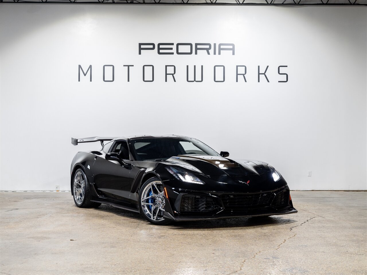 2019 Chevrolet Corvette ZR1   - Photo 1 - Peoria, IL 61615