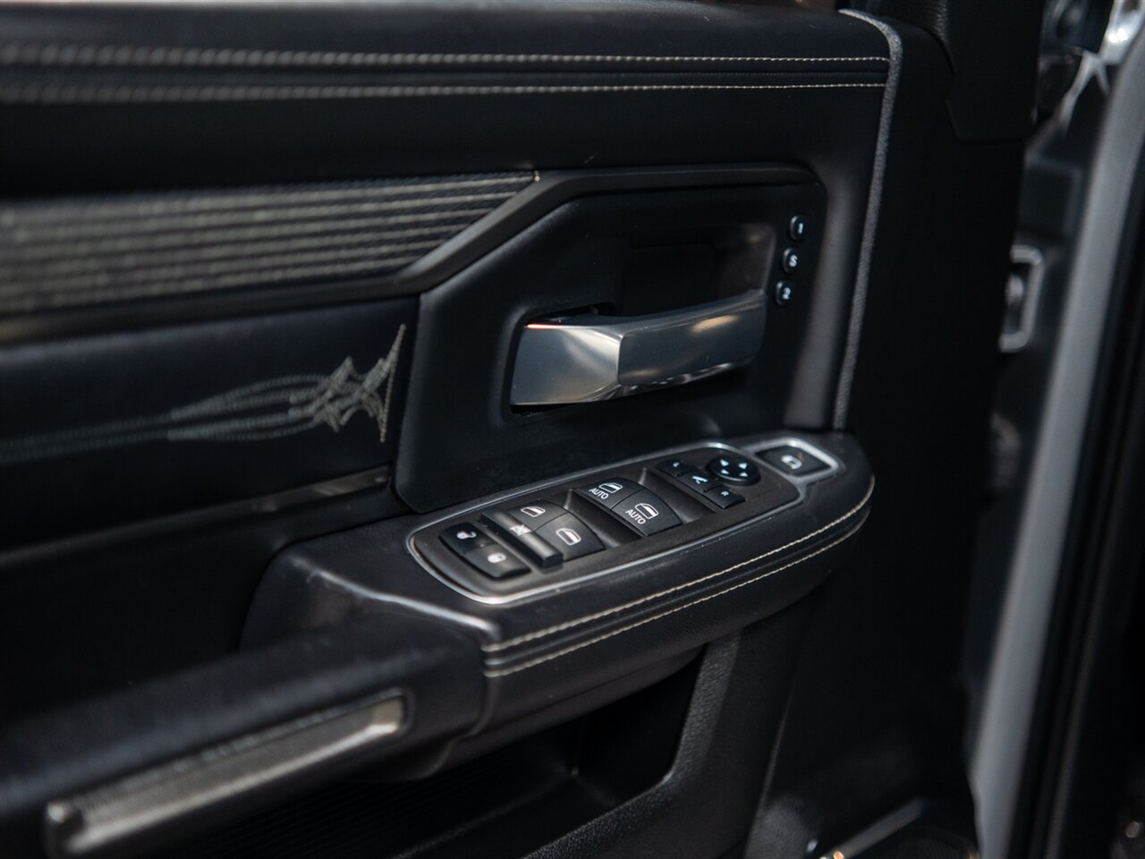 2021 RAM 2500 Limited - Photo 55 - Peoria, IL 61615
