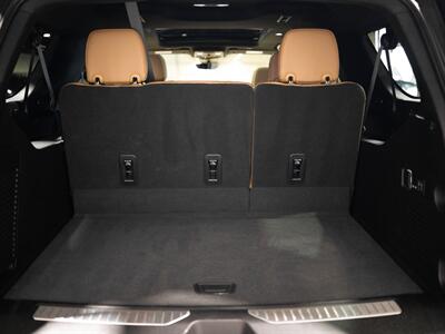 2023 Chevrolet Suburban Premier   - Photo 8 - Peoria, IL 61615