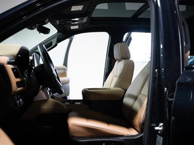 2023 Chevrolet Suburban Premier   - Photo 9 - Peoria, IL 61615