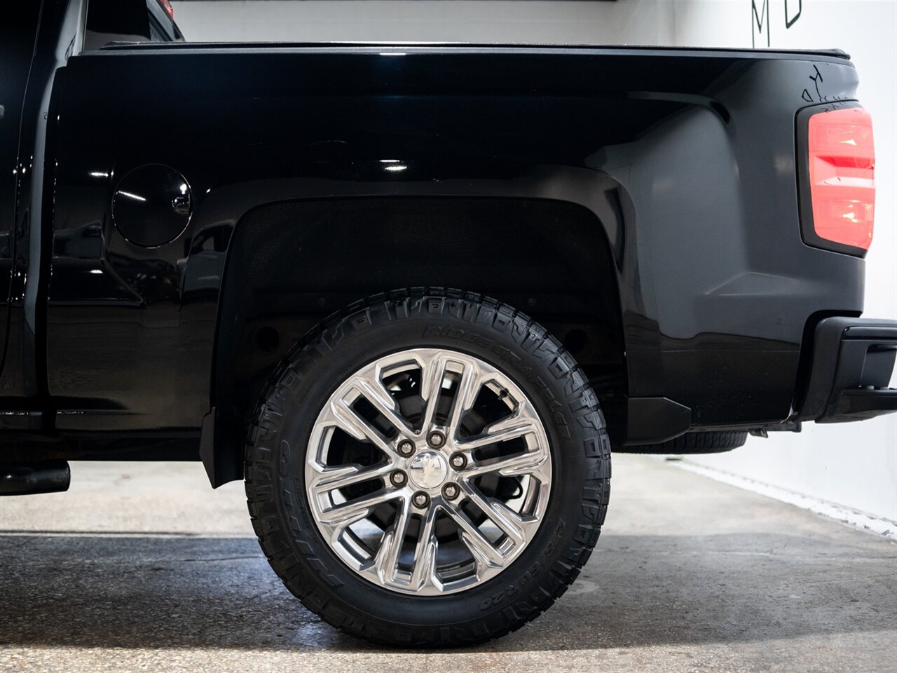 2014 Chevrolet Silverado 1500 High Country   - Photo 16 - Peoria, IL 61615