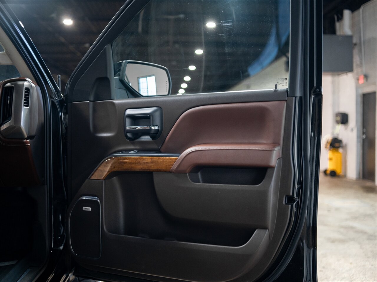 2014 Chevrolet Silverado 1500 High Country   - Photo 46 - Peoria, IL 61615