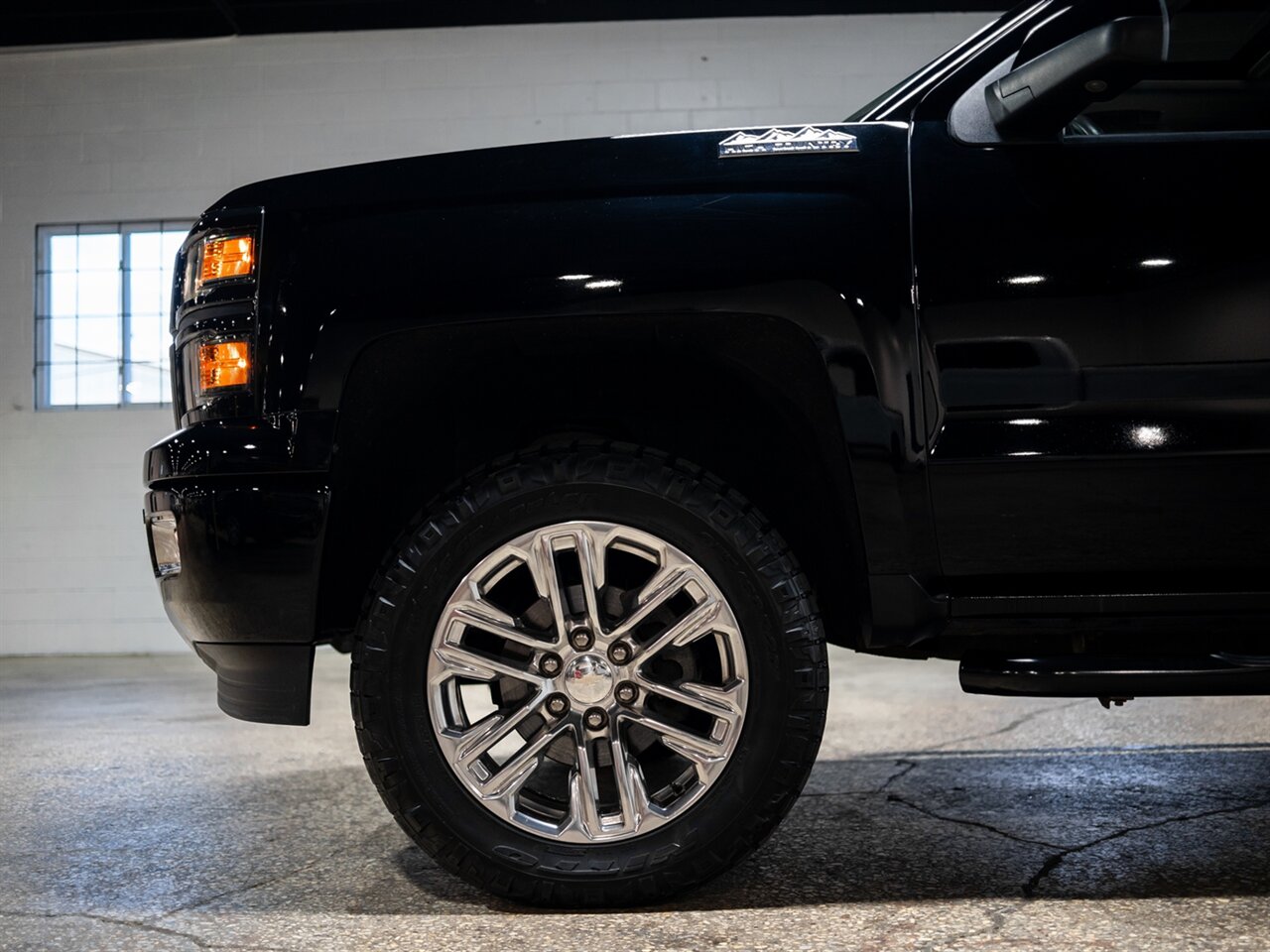 2014 Chevrolet Silverado 1500 High Country   - Photo 15 - Peoria, IL 61615