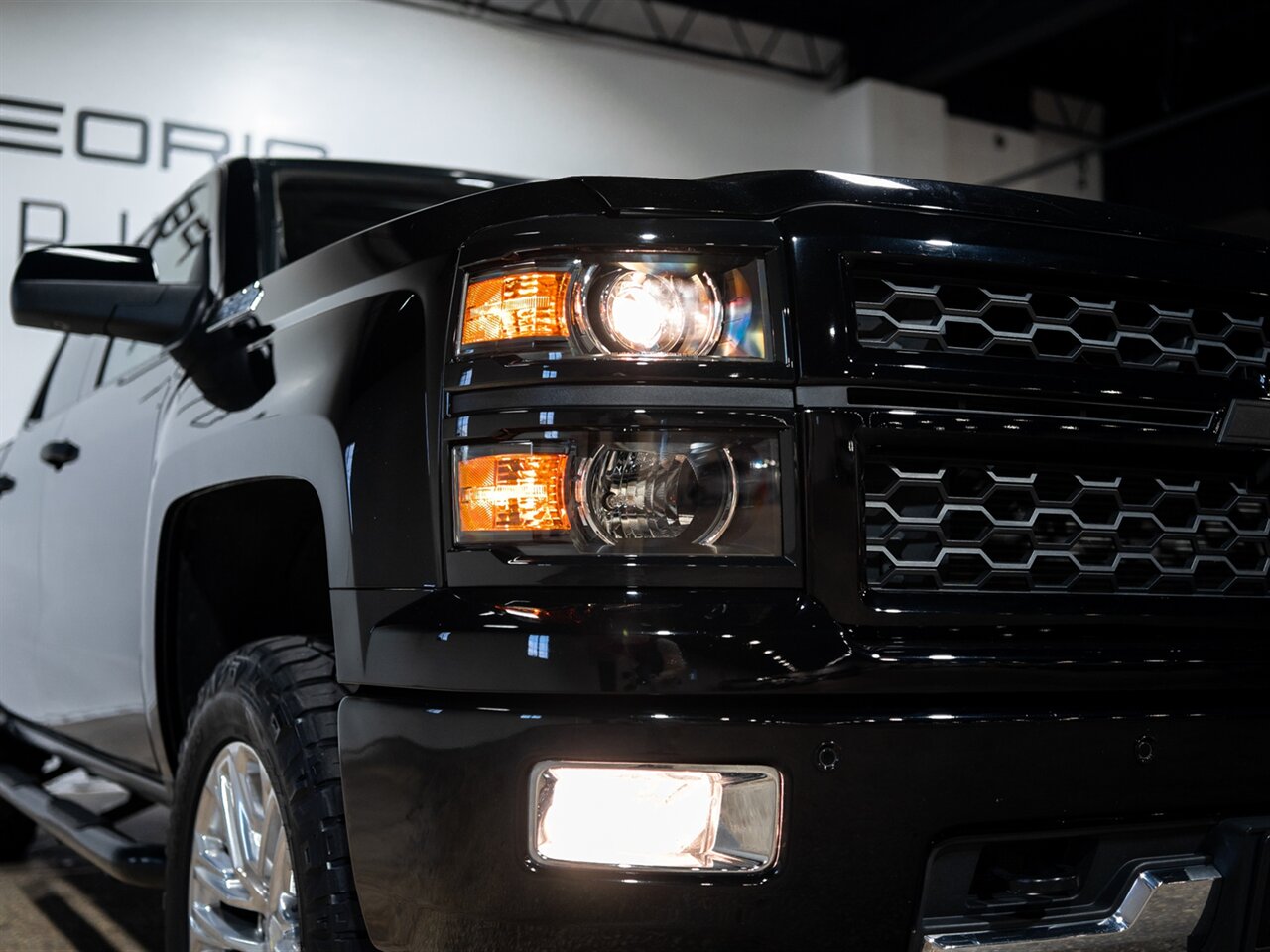 2014 Chevrolet Silverado 1500 High Country   - Photo 14 - Peoria, IL 61615